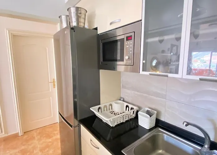 Dream View - 2 Bedroom With Terrace Апартаменти Адехе