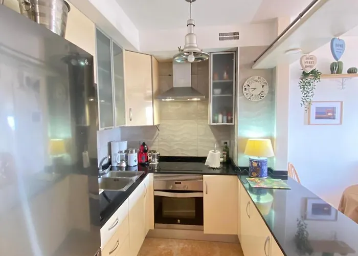 Dream View - 2 Bedroom With Terrace Апартаменти