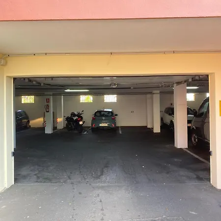 Dream View - 2 Bedroom With Terrace *